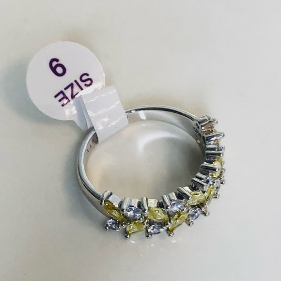 Bomb Party Golden Topaz & Cubic Zirconia Ring size 9 - Picture 3 of 4